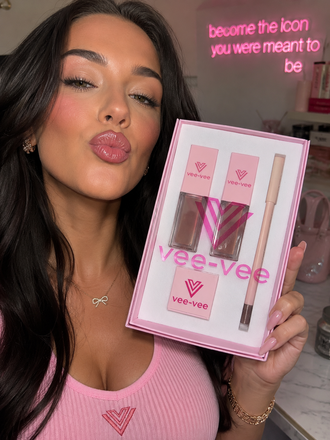 Forever Iconic Tan  Lip Kit